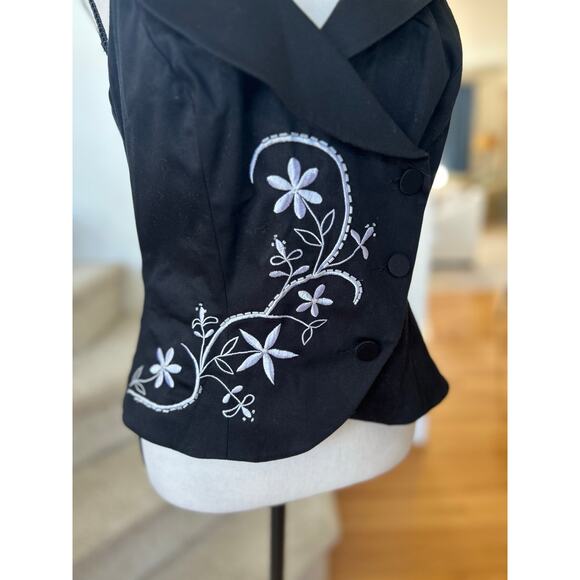 Vintage Y2K Cache Black White Floral Embroidered Beaded Halter Tuxedo Vest - Picture 4 of 7